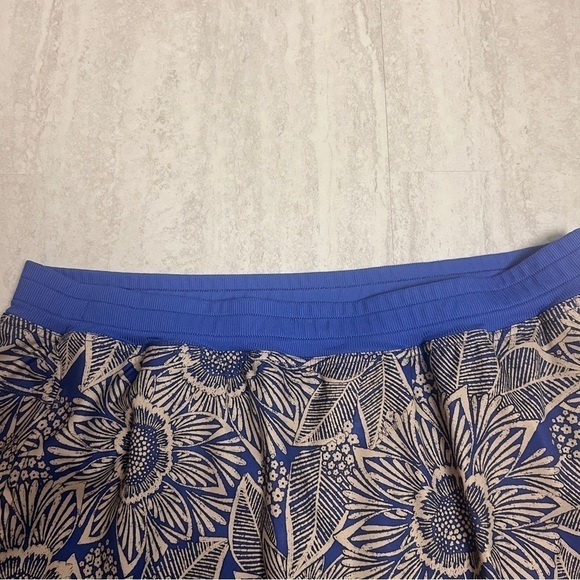 St. John's Bay skort blue floral pockets shorts plus size 1X - Picture 4 of 8